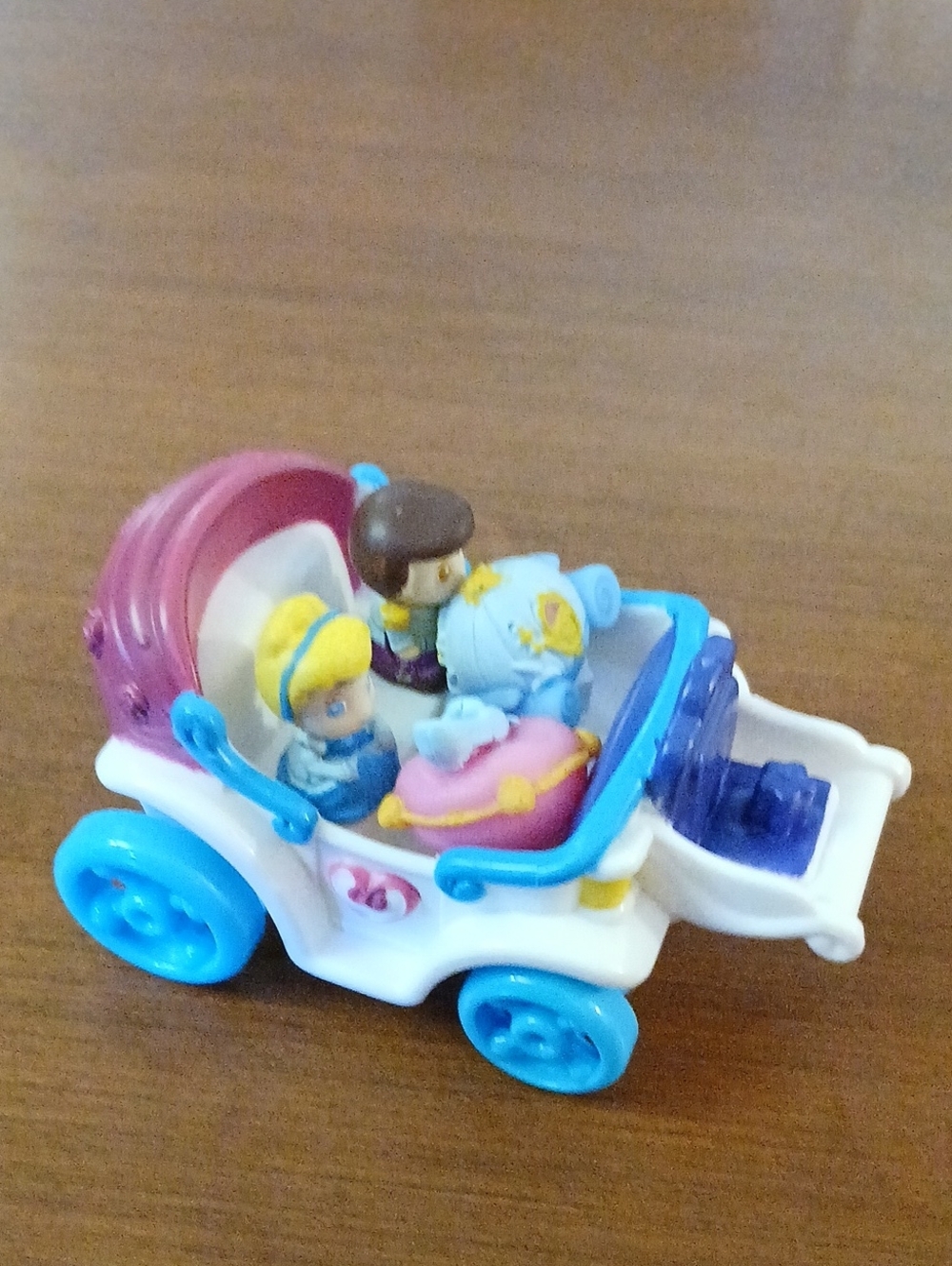 Blip Toys Squinkies Car Plus Cinderella, Prince Charming Accessories